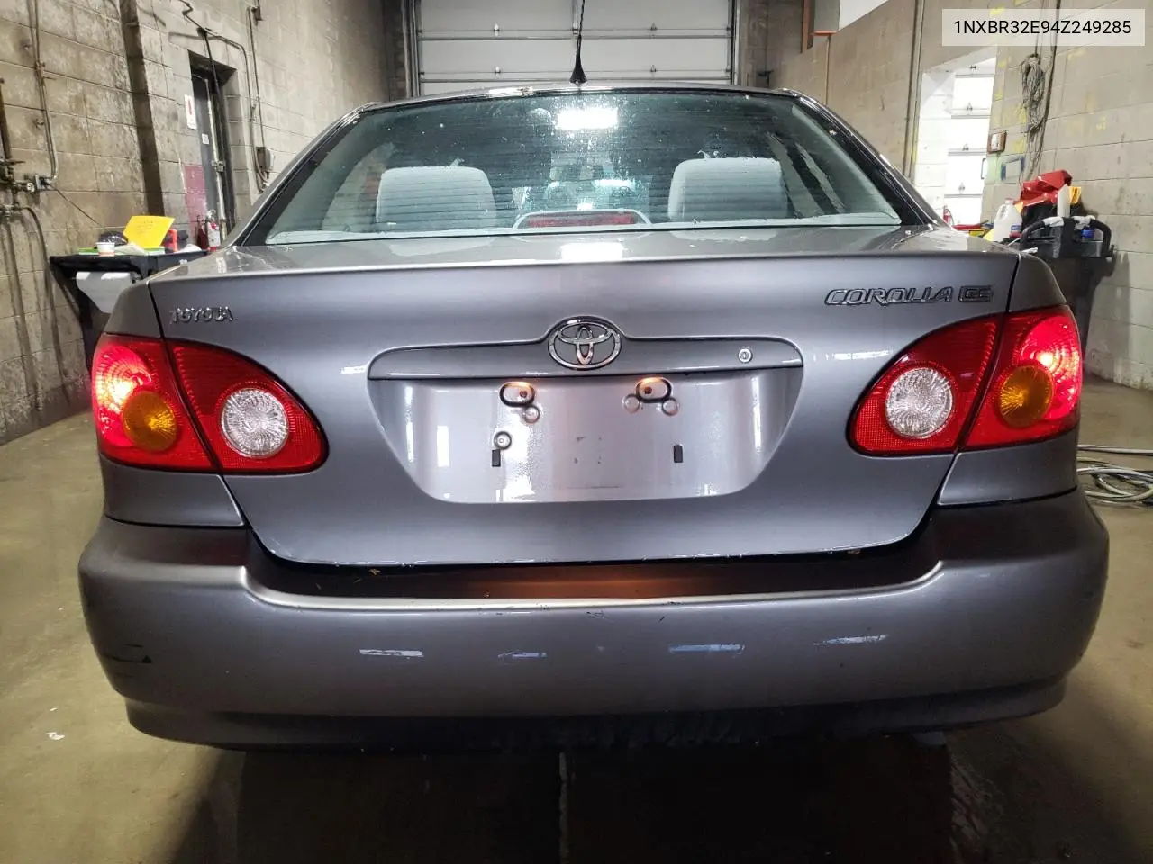 2004 Toyota Corolla Ce VIN: 1NXBR32E94Z249285 Lot: 56840565