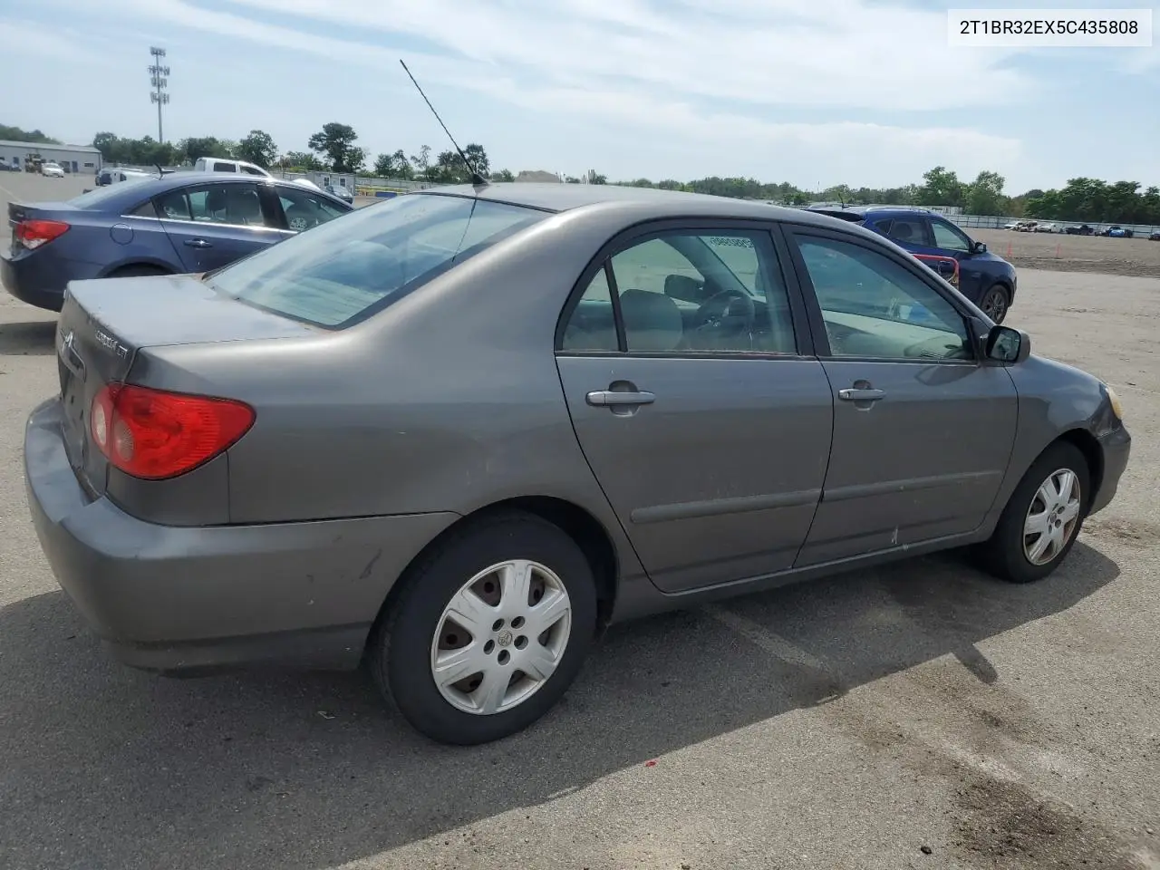 2005 Toyota Corolla Ce VIN: 2T1BR32EX5C435808 Lot: 62992995