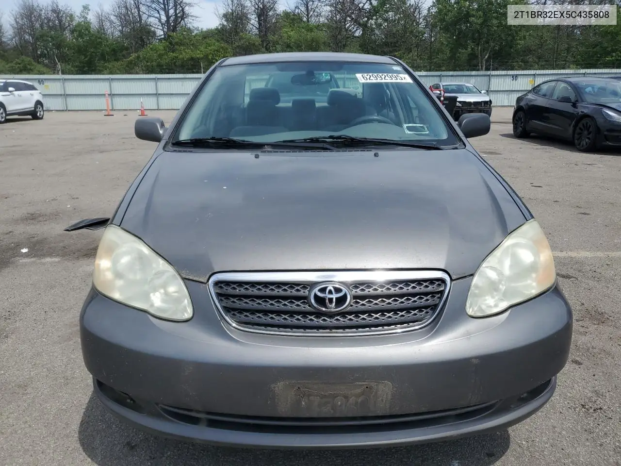 2005 Toyota Corolla Ce VIN: 2T1BR32EX5C435808 Lot: 62992995