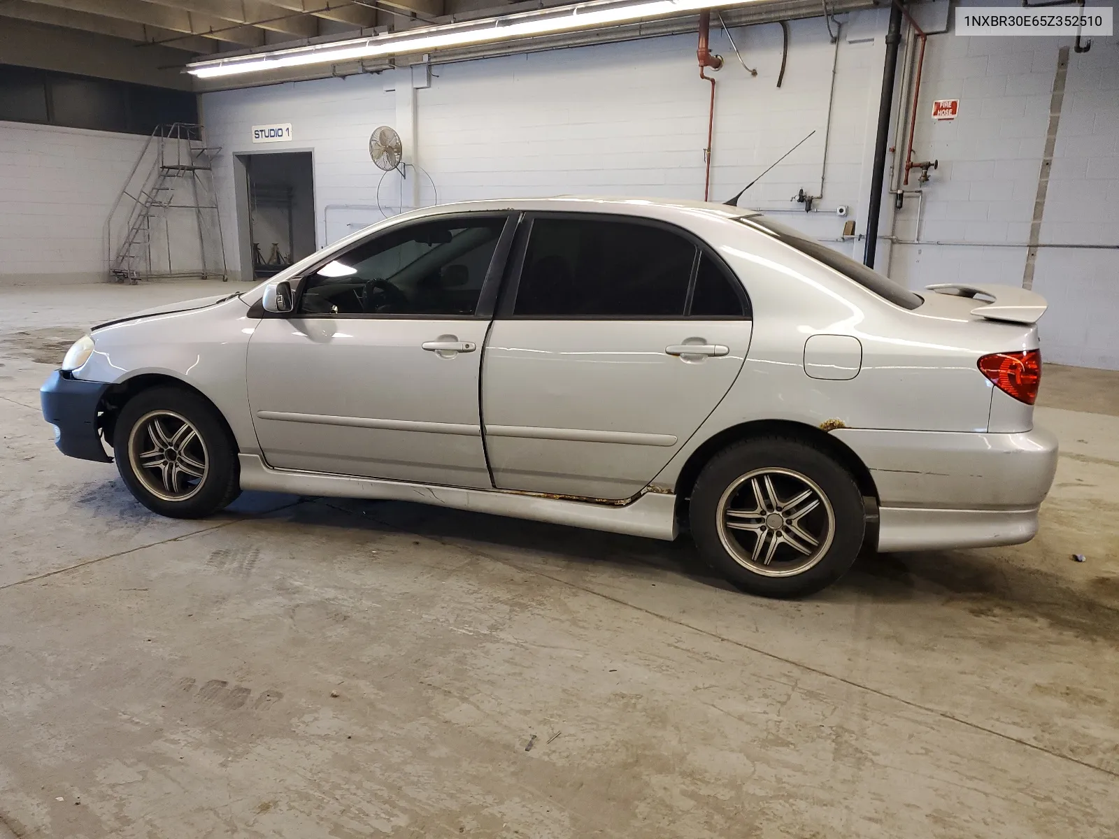 2005 Toyota Corolla Ce VIN: 1NXBR30E65Z352510 Lot: 69048764