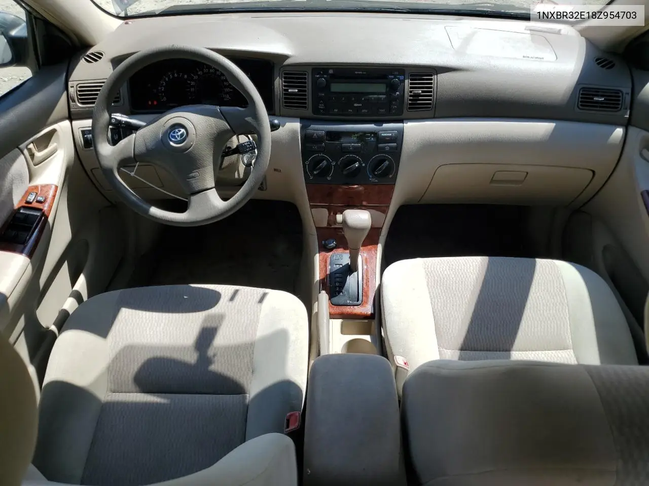 2008 Toyota Corolla Ce VIN: 1NXBR32E18Z954703 Lot: 62953085