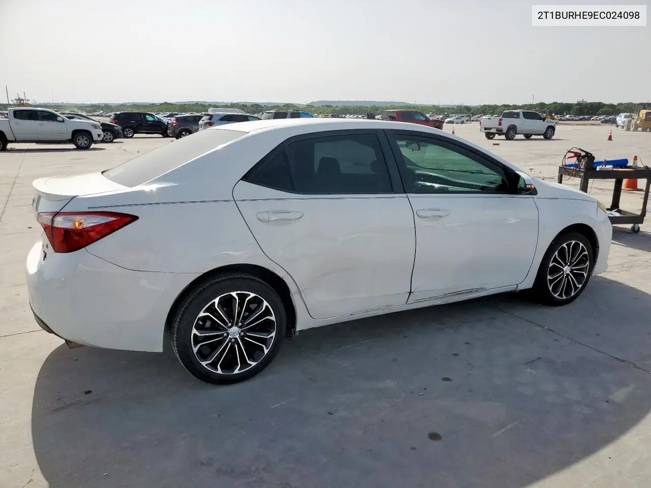 2014 Toyota Corolla L VIN: 2T1BURHE9EC024098 Lot: 56734465