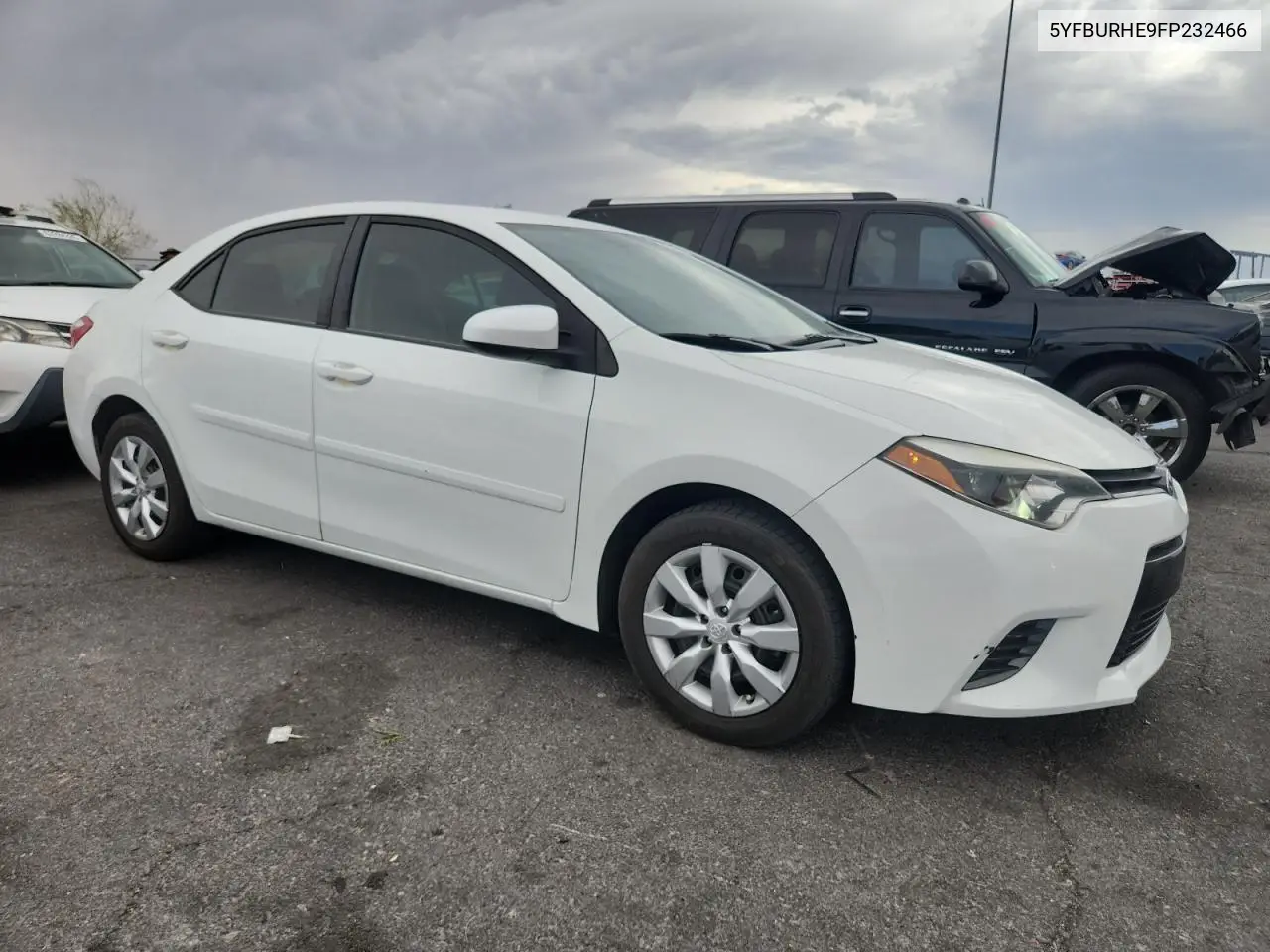 2015 Toyota Corolla L VIN: 5YFBURHE9FP232466 Lot: 63127505