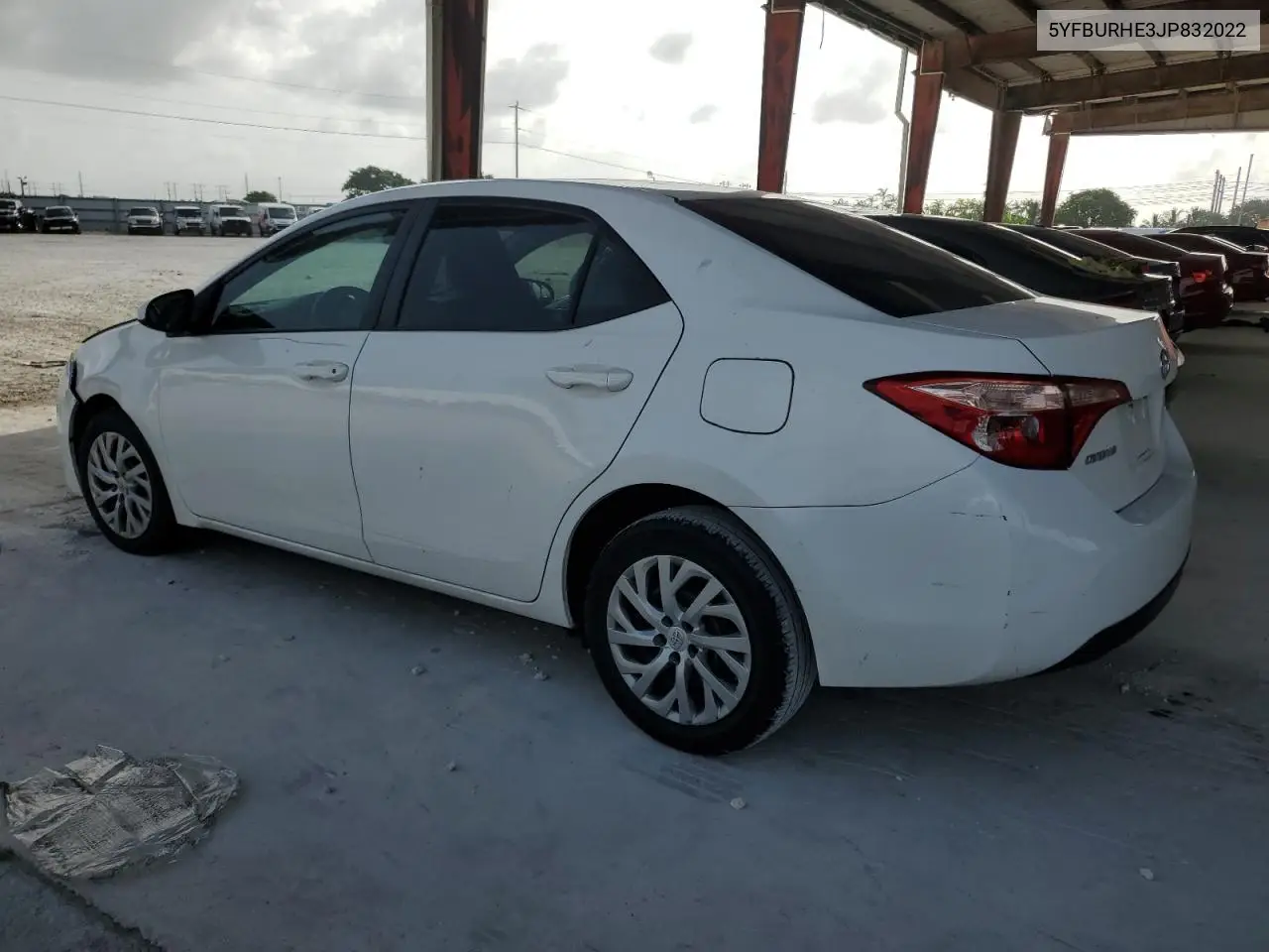 2018 Toyota Corolla L VIN: 5YFBURHE3JP832022 Lot: 62708025