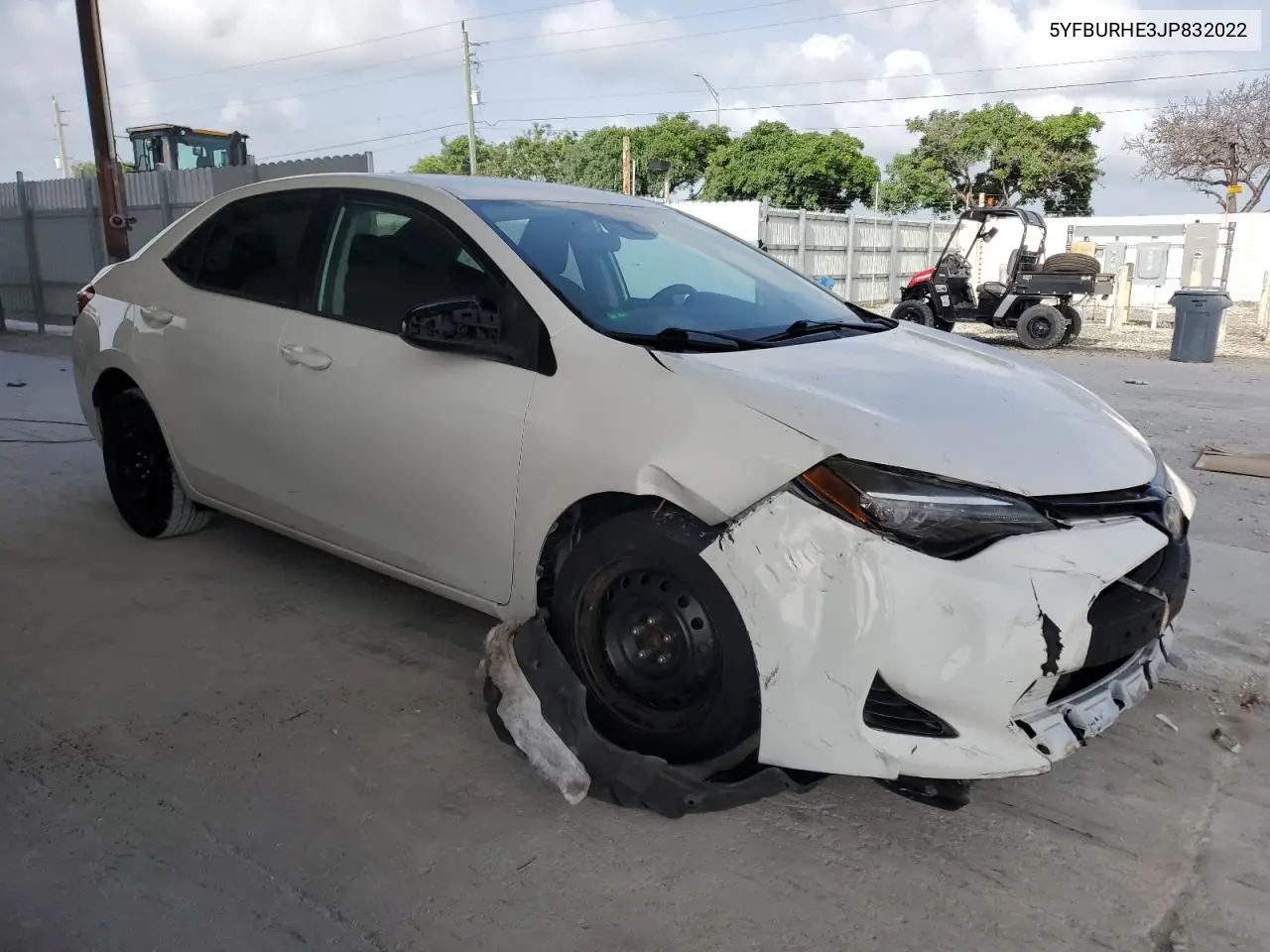 2018 Toyota Corolla L VIN: 5YFBURHE3JP832022 Lot: 62708025