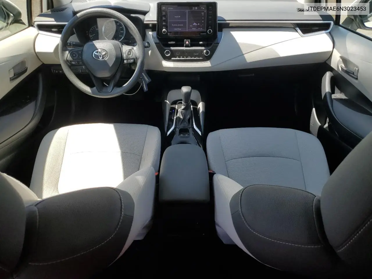 2022 Toyota Corolla Le VIN: JTDEPMAE6N3023453 Lot: 62895015