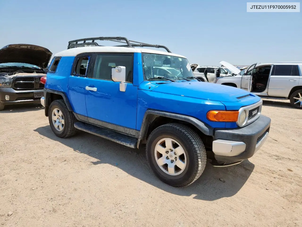 2007 Toyota Fj Cruiser VIN: JTEZU11F970005952 Lot: 61110325