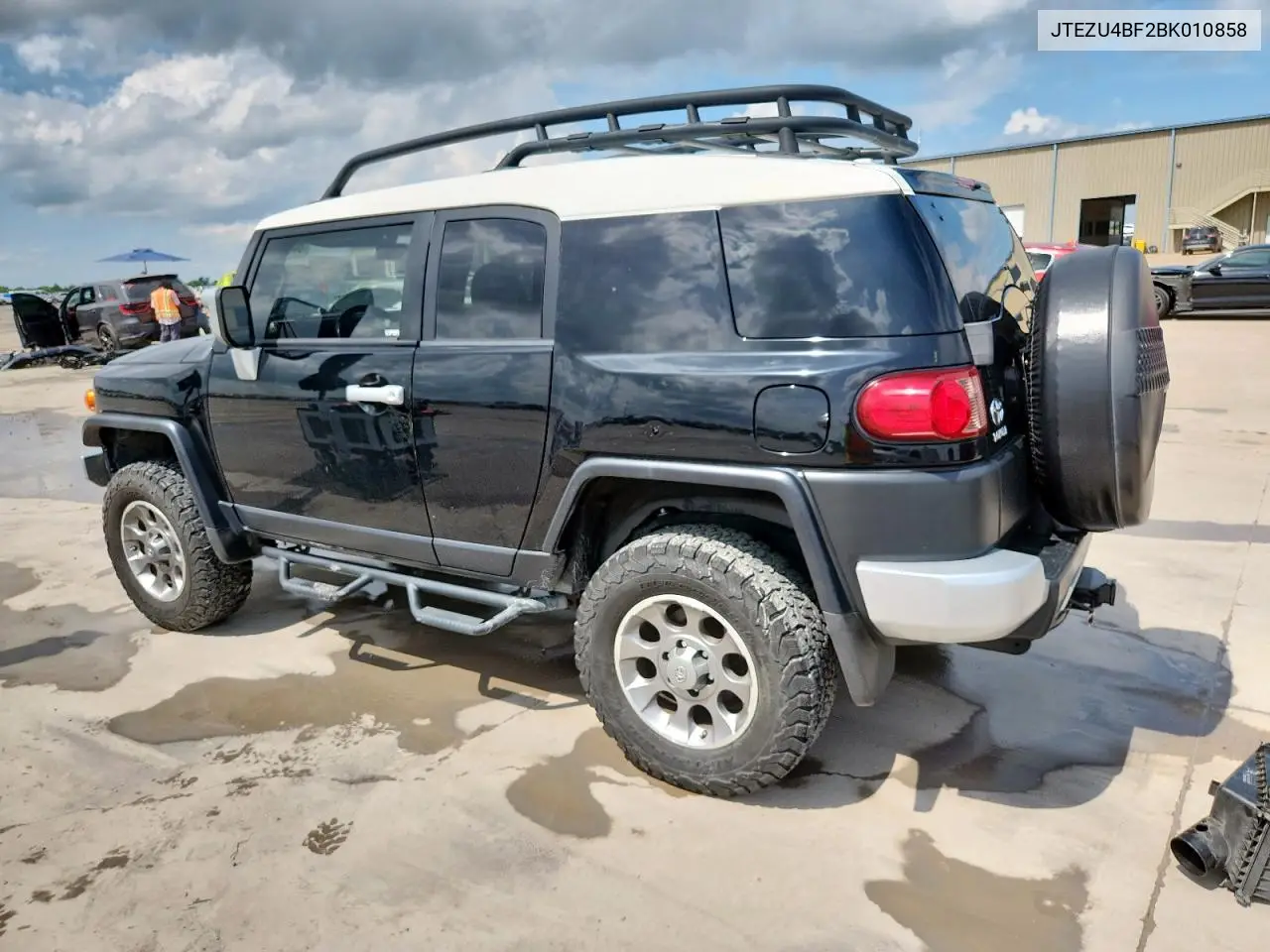 2011 Toyota Fj Cruiser VIN: JTEZU4BF2BK010858 Lot: 64424355