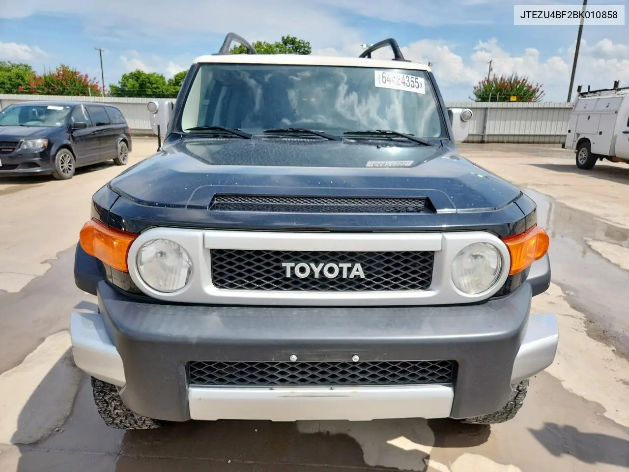 2011 Toyota Fj Cruiser VIN: JTEZU4BF2BK010858 Lot: 64424355