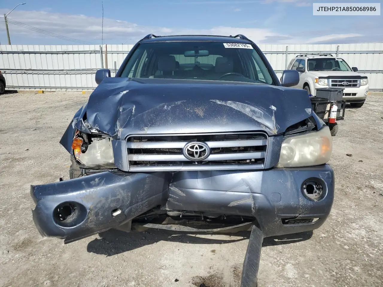 2005 Toyota Highlander Limited VIN: JTEHP21A850068986 Lot: 53082195