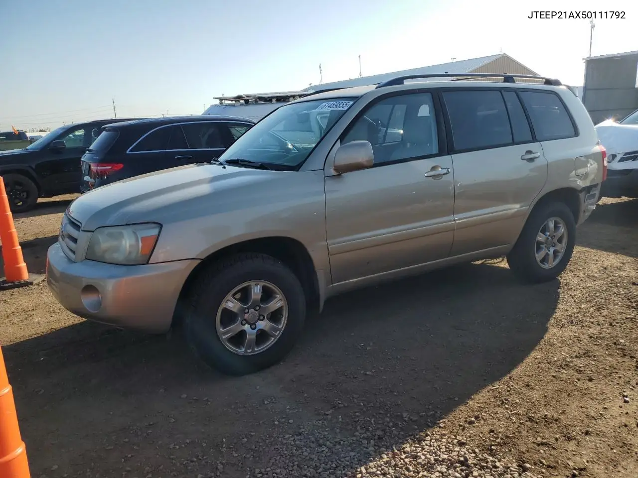 2005 Toyota Highlander Limited VIN: JTEEP21AX50111792 Lot: 61469855