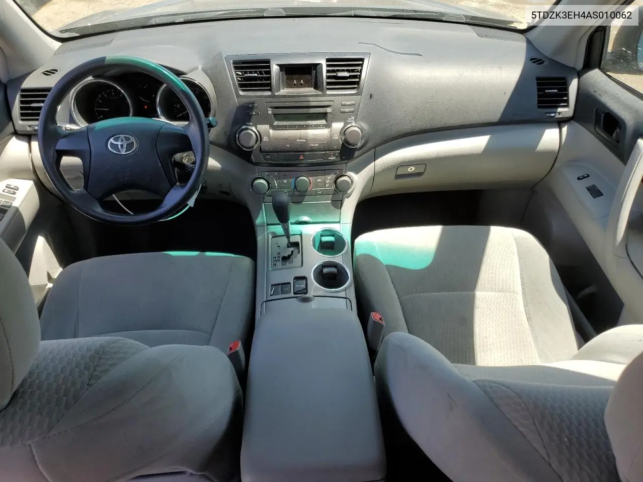 2010 Toyota Highlander VIN: 5TDZK3EH4AS010062 Lot: 62936505