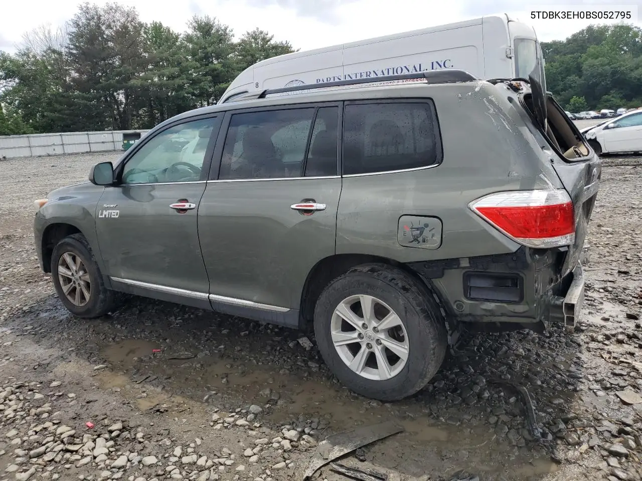 2011 Toyota Highlander Base VIN: 5TDBK3EH0BS052795 Lot: 60803625