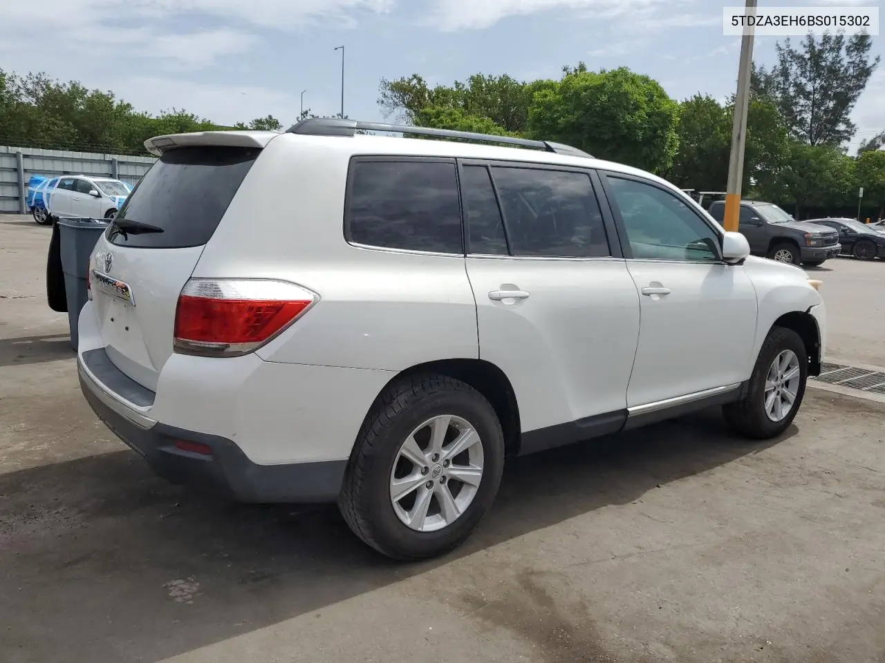 5tdza3eh6bs015302 5TDZA3EH6BS015302 2011 Toyota Highlander Base