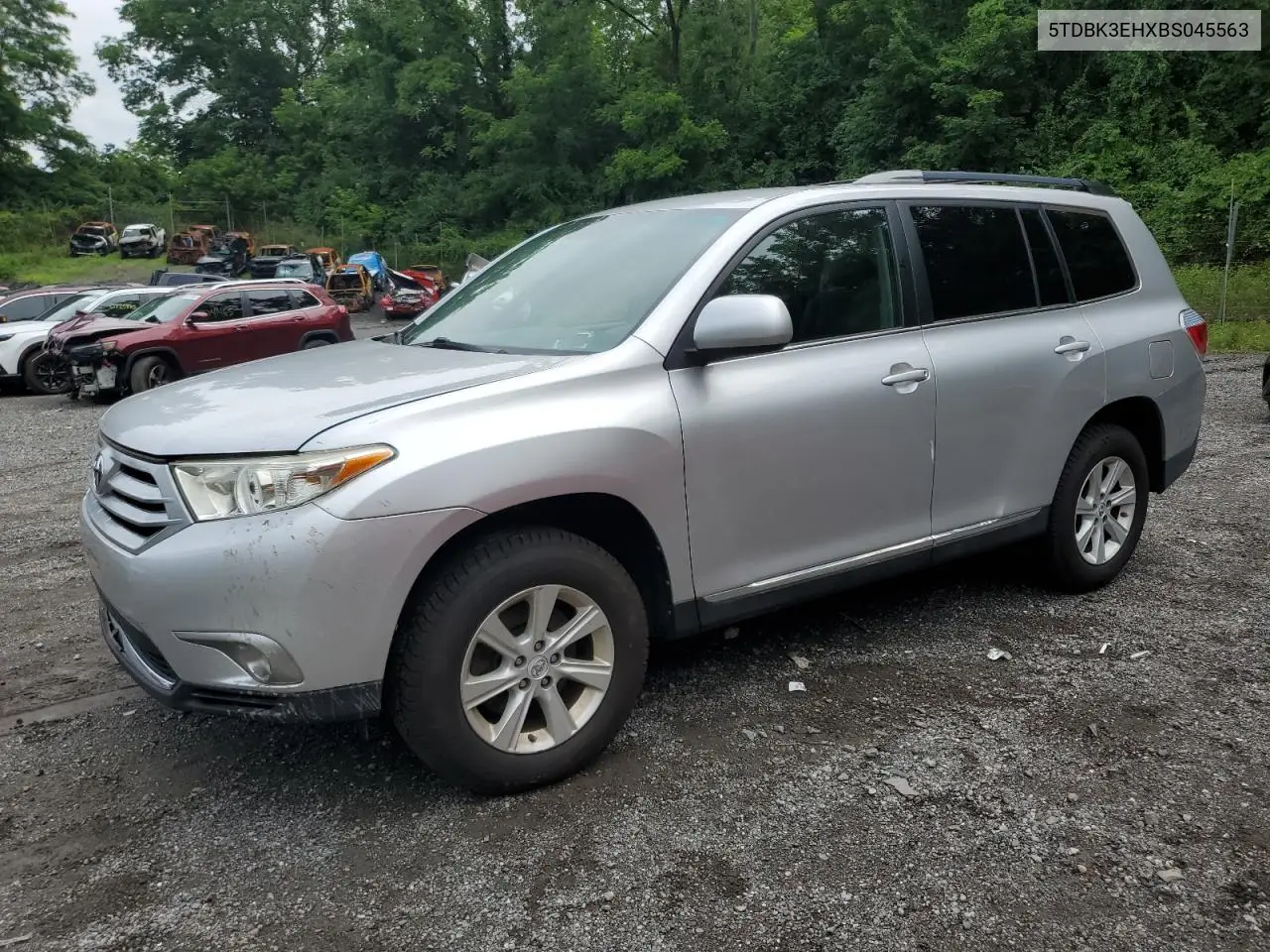 2011 Toyota Highlander Base VIN: 5TDBK3EHXBS045563 Lot: 62967435