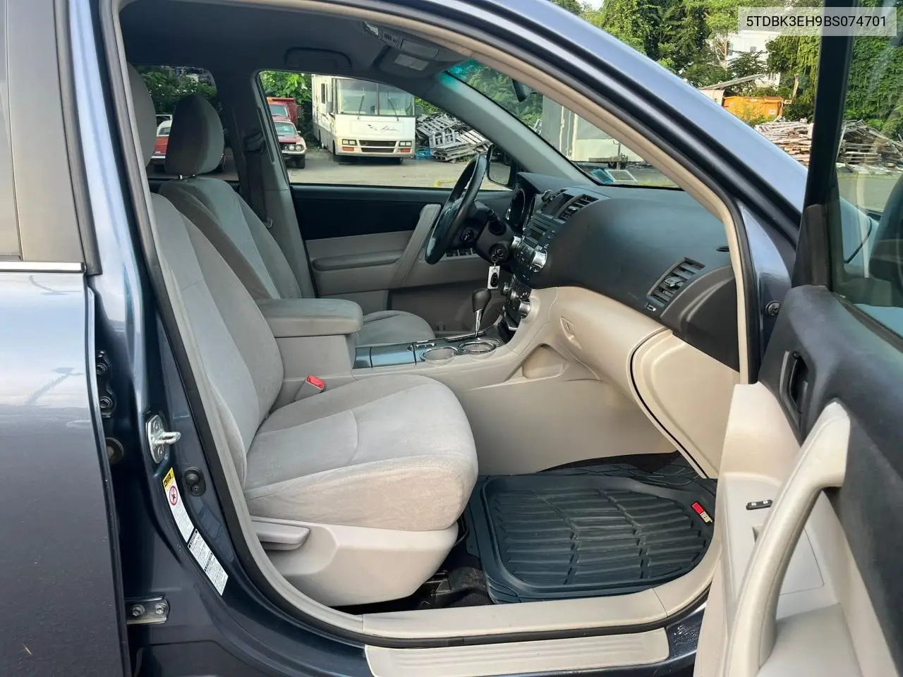 2011 Toyota Highlander Base VIN: 5TDBK3EH9BS074701 Lot: 65478785