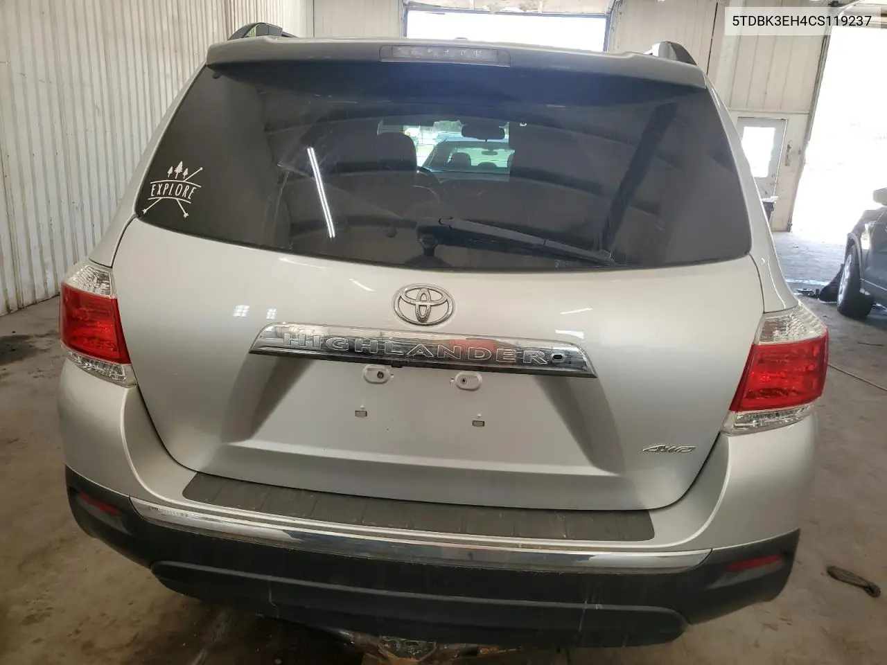 2012 Toyota Highlander Base VIN: 5TDBK3EH4CS119237 Lot: 55970775