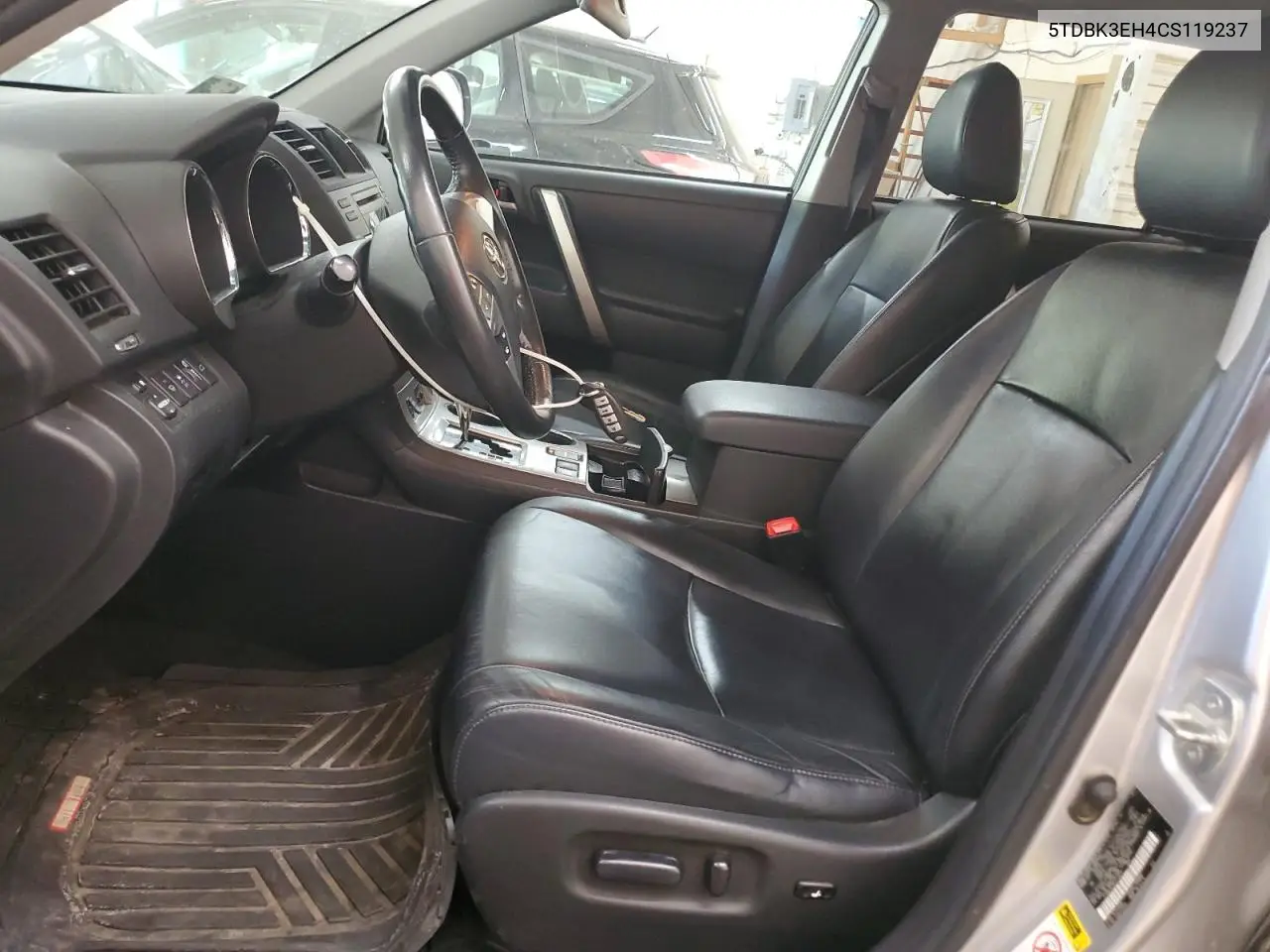 2012 Toyota Highlander Base VIN: 5TDBK3EH4CS119237 Lot: 55970775