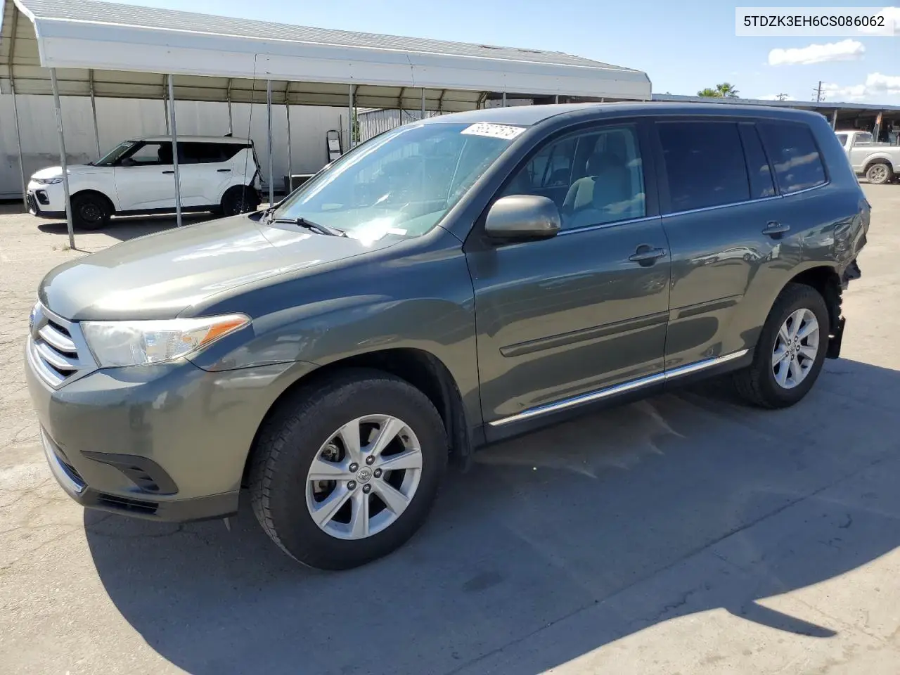 2012 Toyota Highlander Base VIN: 5TDZK3EH6CS086062 Lot: 56527575