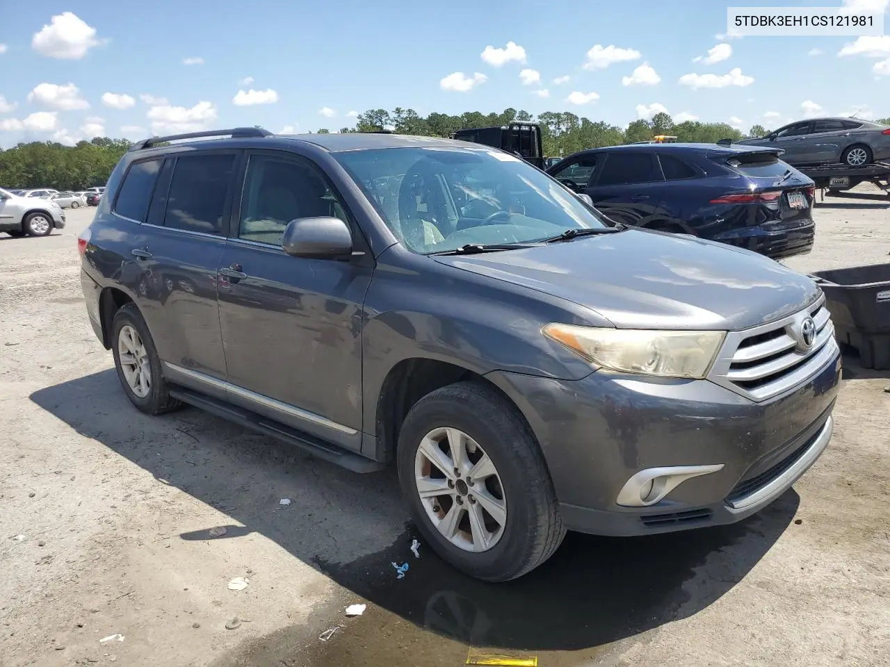 2012 Toyota Highlander Base VIN: 5TDBK3EH1CS121981 Lot: 56840115