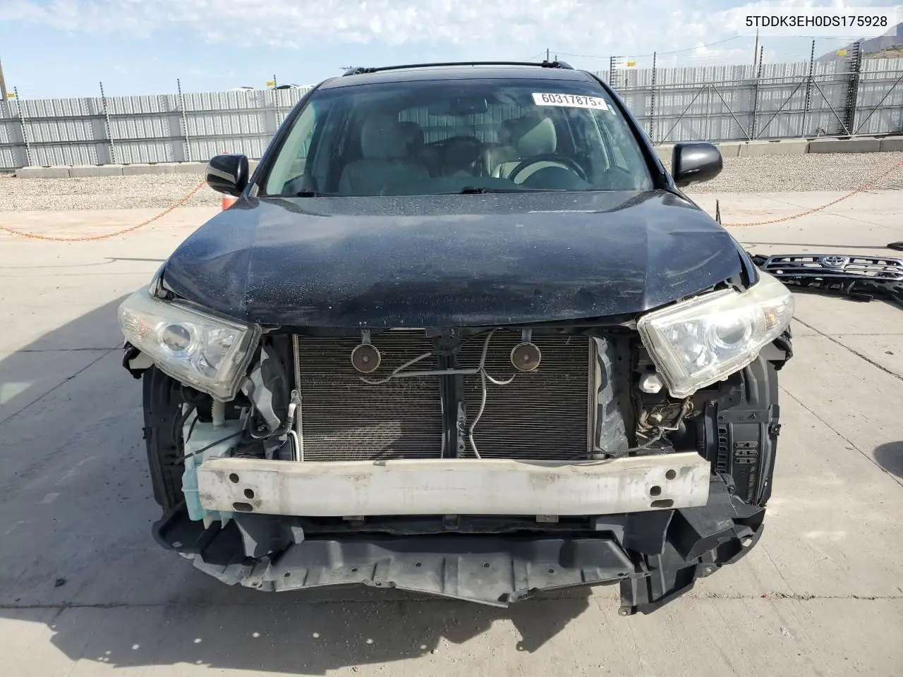 5tddk3eh0ds175928 5TDDK3EH0DS175928 2013 Toyota Highlander Limited