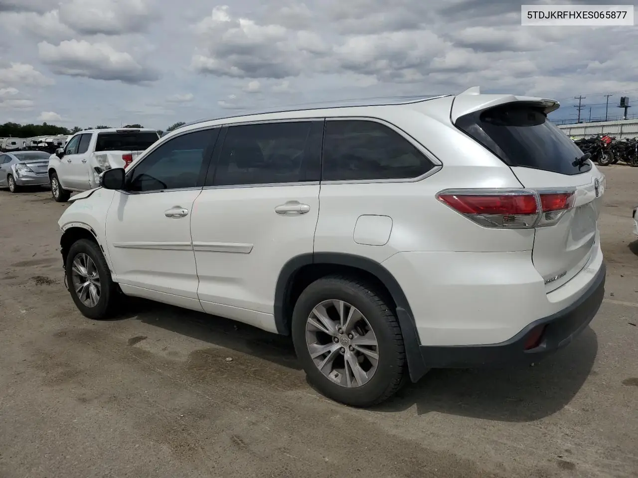 5tdjkrfhxes065877 5TDJKRFHXES065877 2014 Toyota Highlander Xle