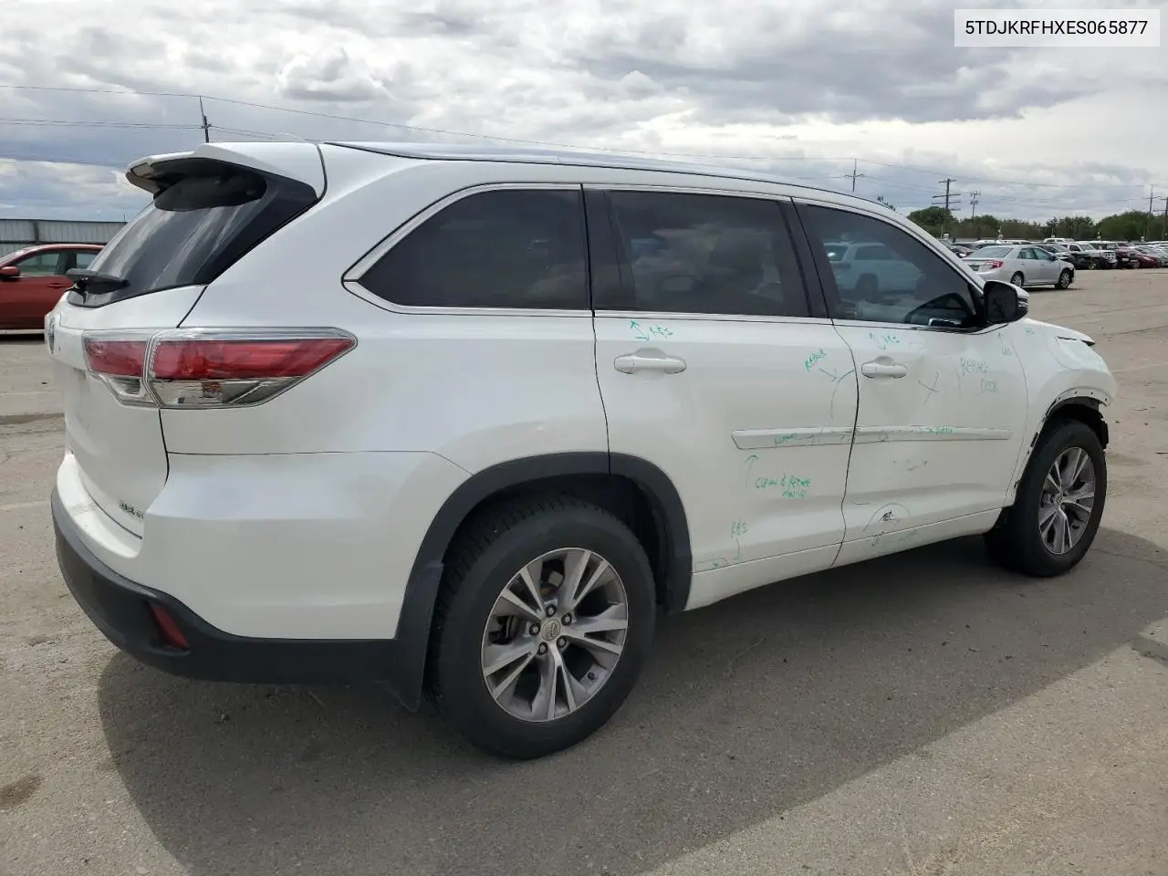 5tdjkrfhxes065877 5TDJKRFHXES065877 2014 Toyota Highlander Xle