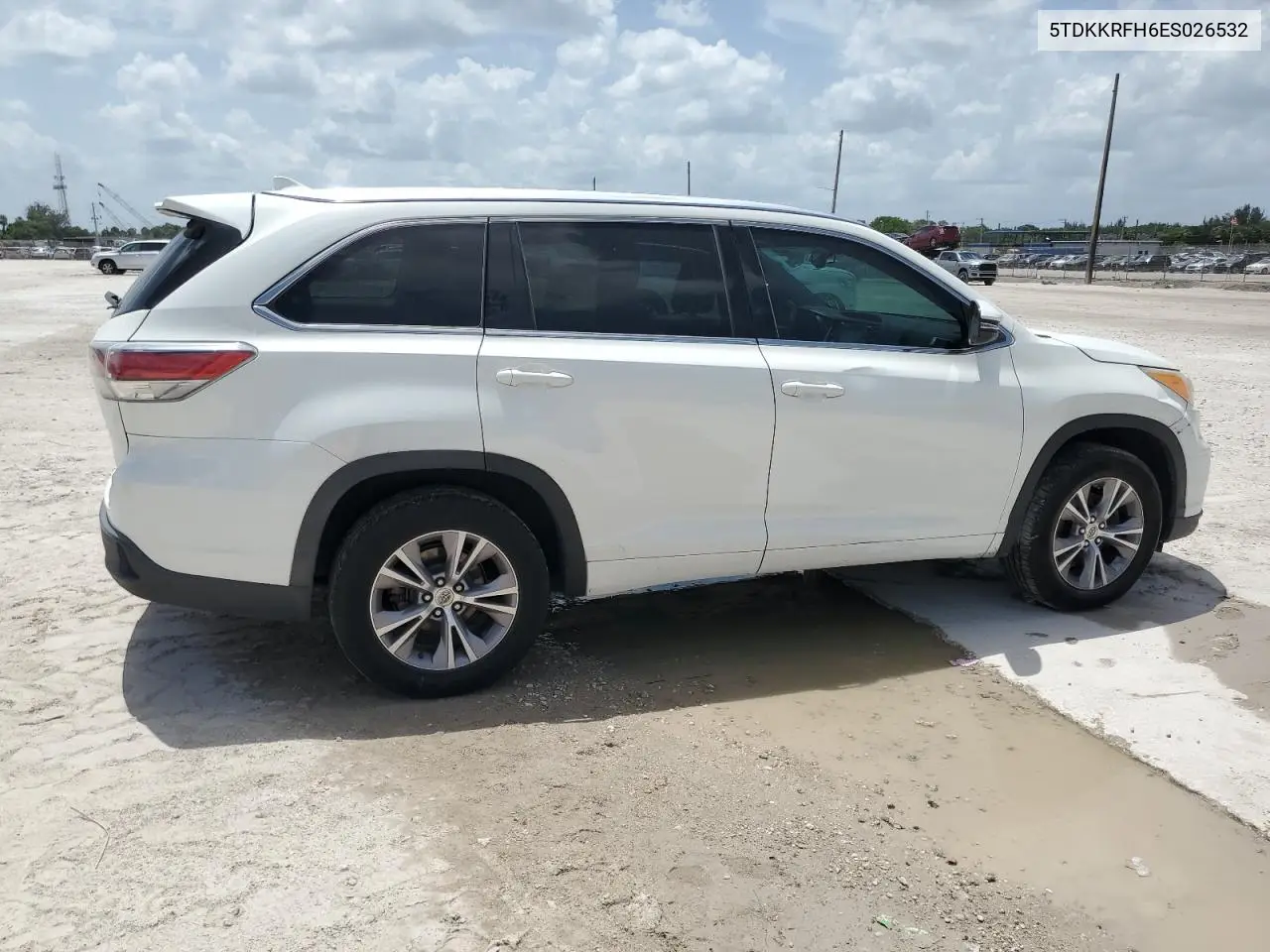 2014 Toyota Highlander Xle VIN: 5TDKKRFH6ES026532 Lot: 62993035