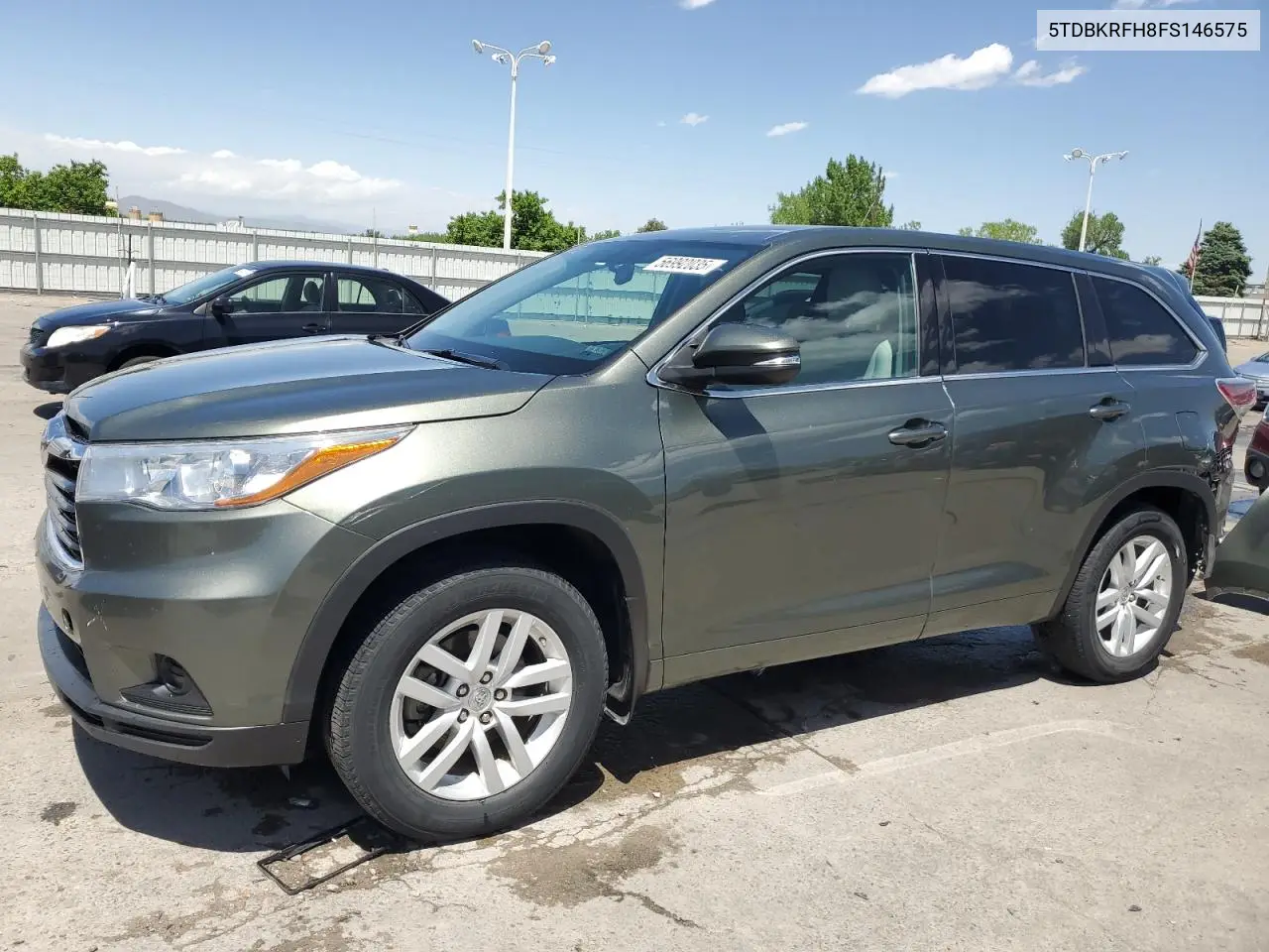 2015 Toyota Highlander Le VIN: 5TDBKRFH8FS146575 Lot: 56992035