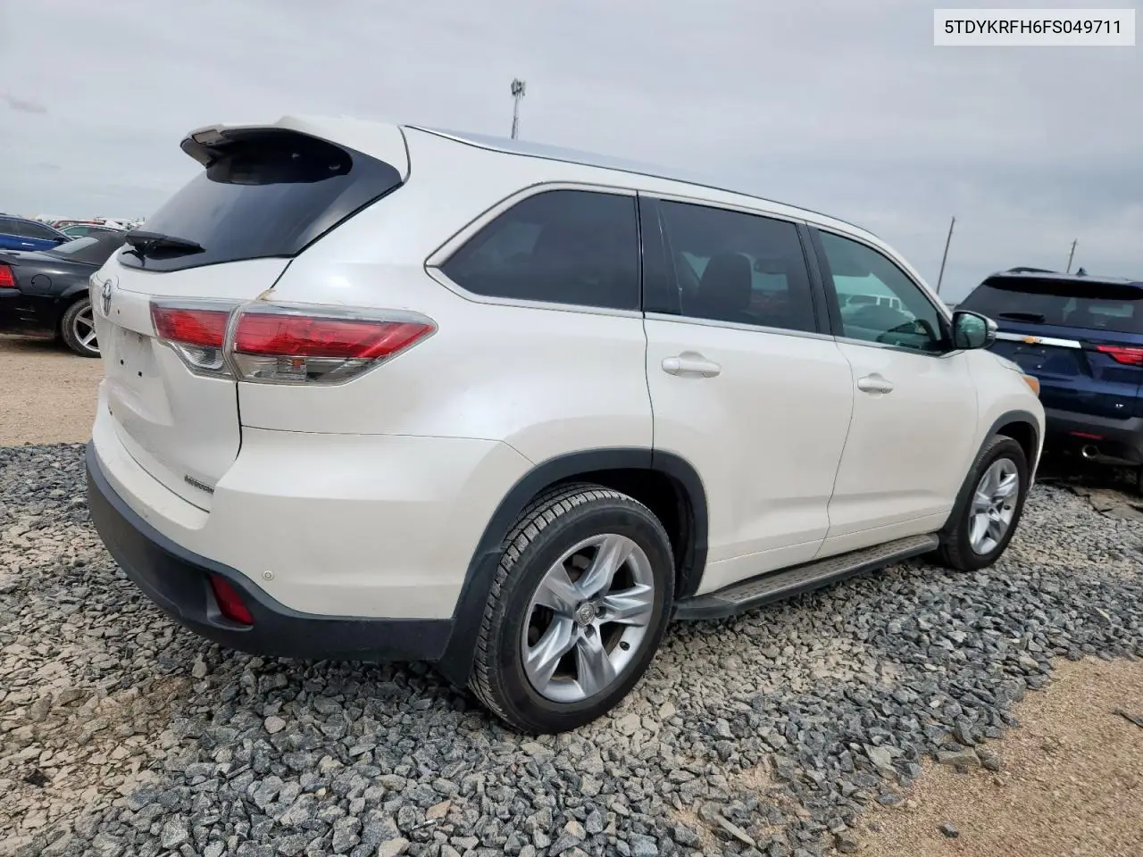 2015 Toyota Highlander Limited VIN: 5TDYKRFH6FS049711 Lot: 62236235