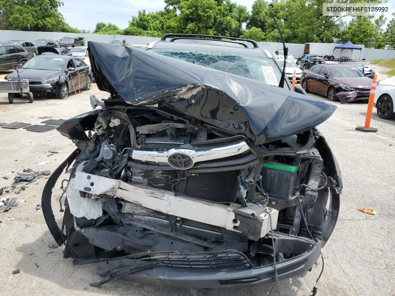 2015 Toyota Highlander Limited VIN: 5TDDKRFH6FS125992 Lot: 63055375