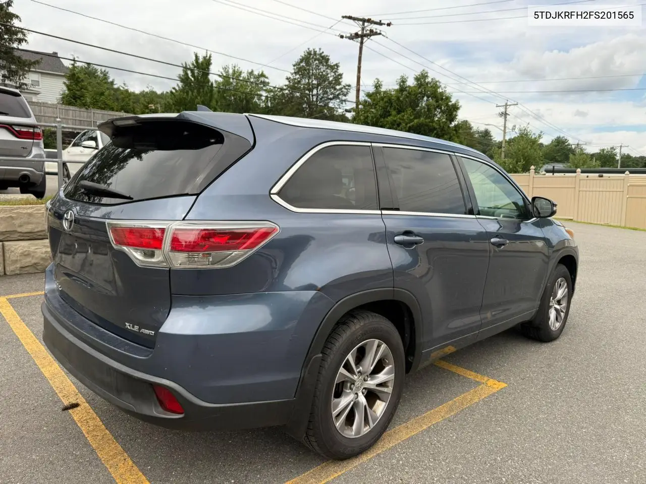 2015 Toyota Highlander Xle VIN: 5TDJKRFH2FS201565 Lot: 63618945
