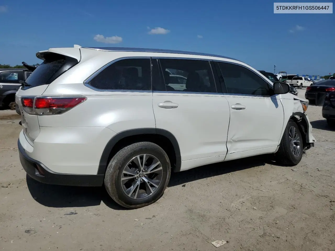 2016 Toyota Highlander Xle VIN: 5TDKKRFH1GS506447 Lot: 55414655