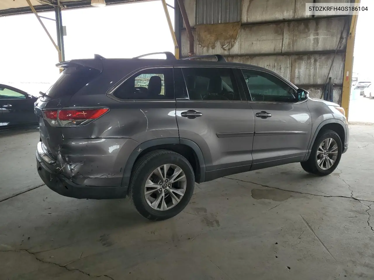 2016 Toyota Highlander Le VIN: 5TDZKRFH4GS186104 Lot: 65292665