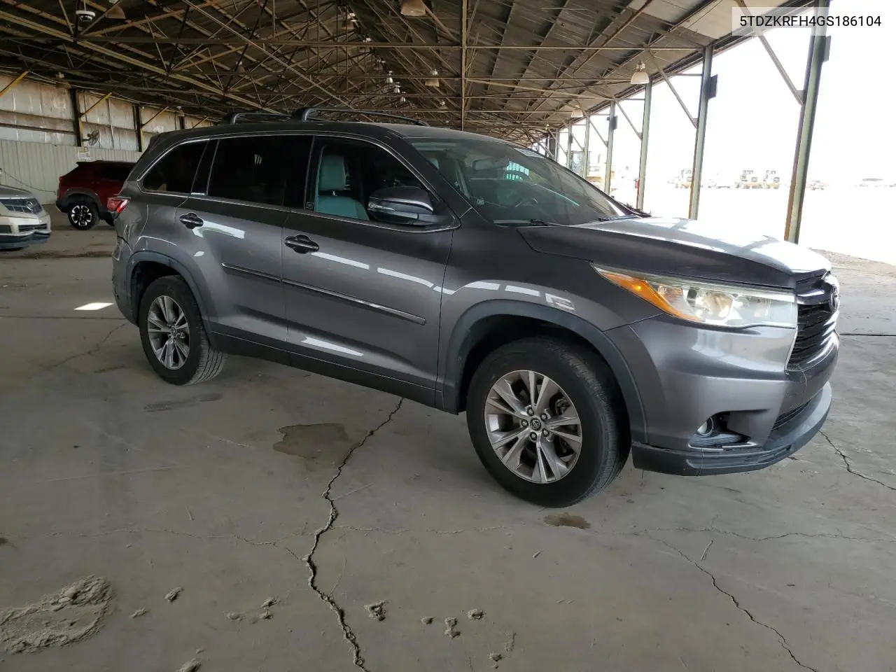 2016 Toyota Highlander Le VIN: 5TDZKRFH4GS186104 Lot: 65292665