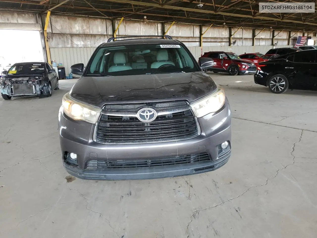 2016 Toyota Highlander Le VIN: 5TDZKRFH4GS186104 Lot: 65292665