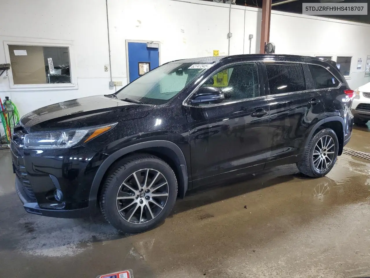 2017 Toyota Highlander Se VIN: 5TDJZRFH9HS418707 Lot: 62747345