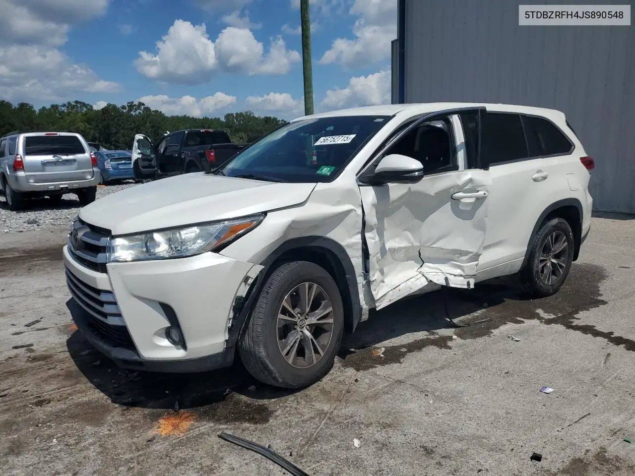 2018 Toyota Highlander Le VIN: 5TDBZRFH4JS890548 Lot: 56752715