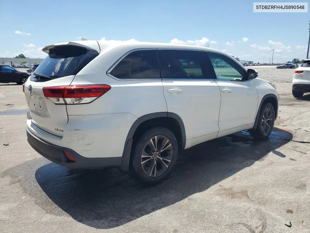 2018 Toyota Highlander Le VIN: 5TDBZRFH4JS890548 Lot: 56752715