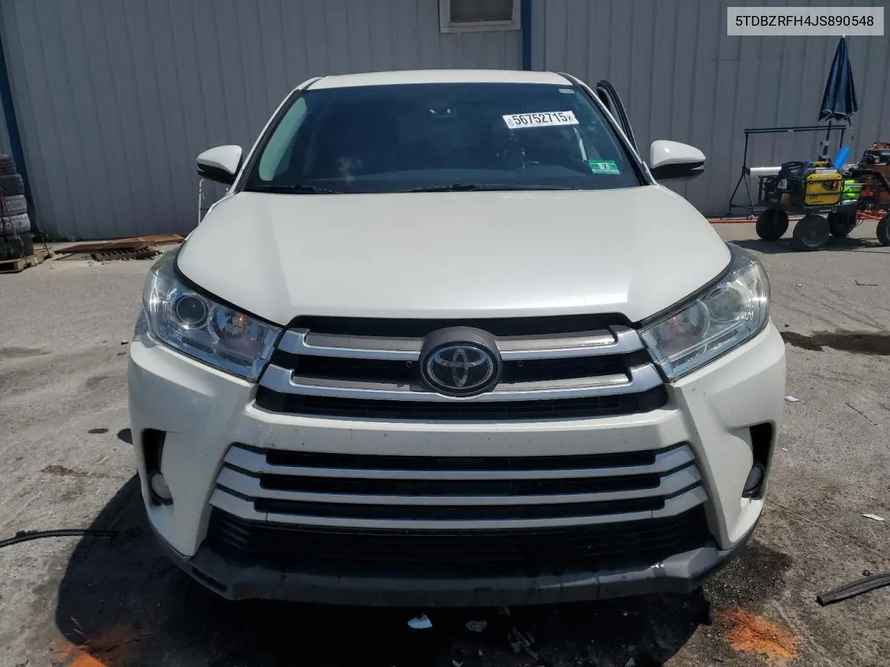 2018 Toyota Highlander Le VIN: 5TDBZRFH4JS890548 Lot: 56752715