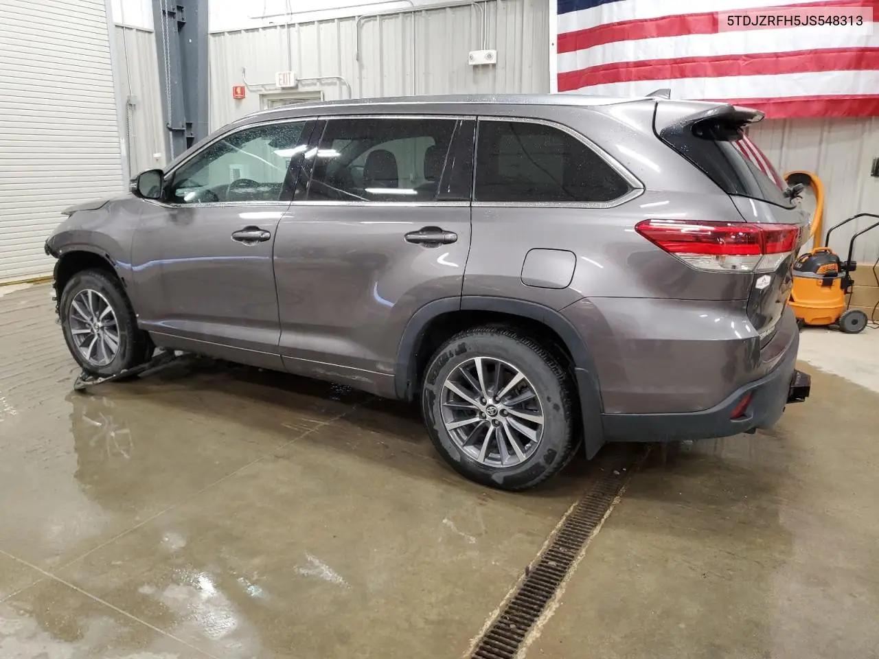 2018 Toyota Highlander Se VIN: 5TDJZRFH5JS548313 Lot: 62186615