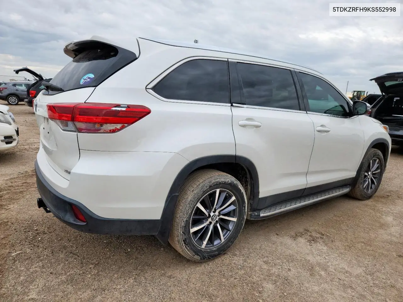 2019 Toyota Highlander Se VIN: 5TDKZRFH9KS552998 Lot: 61978895