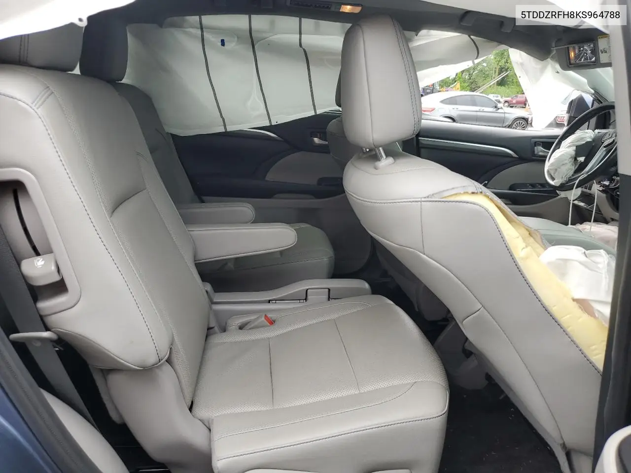 2019 Toyota Highlander Limited VIN: 5TDDZRFH8KS964788 Lot: 62692875
