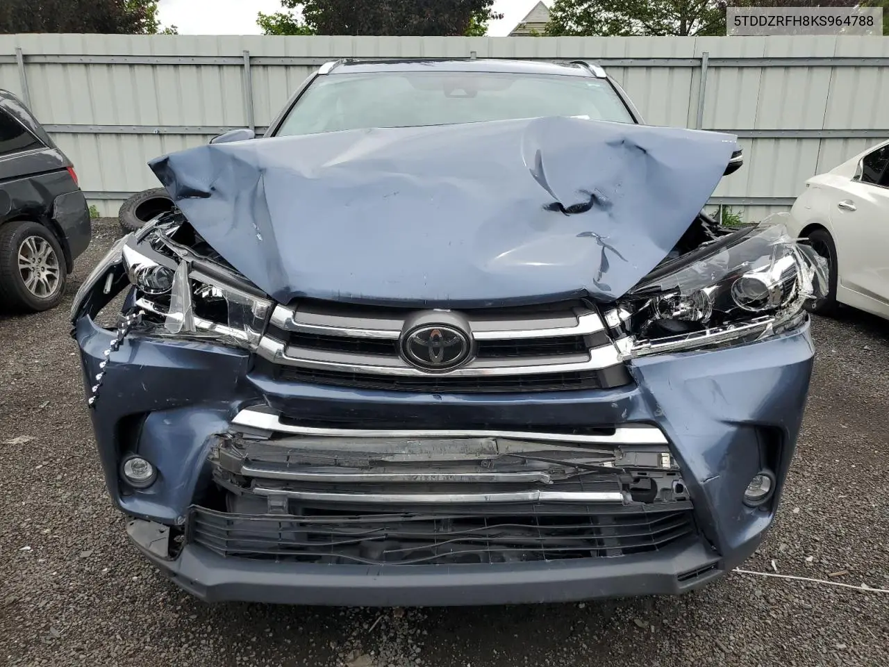 2019 Toyota Highlander Limited VIN: 5TDDZRFH8KS964788 Lot: 62692875