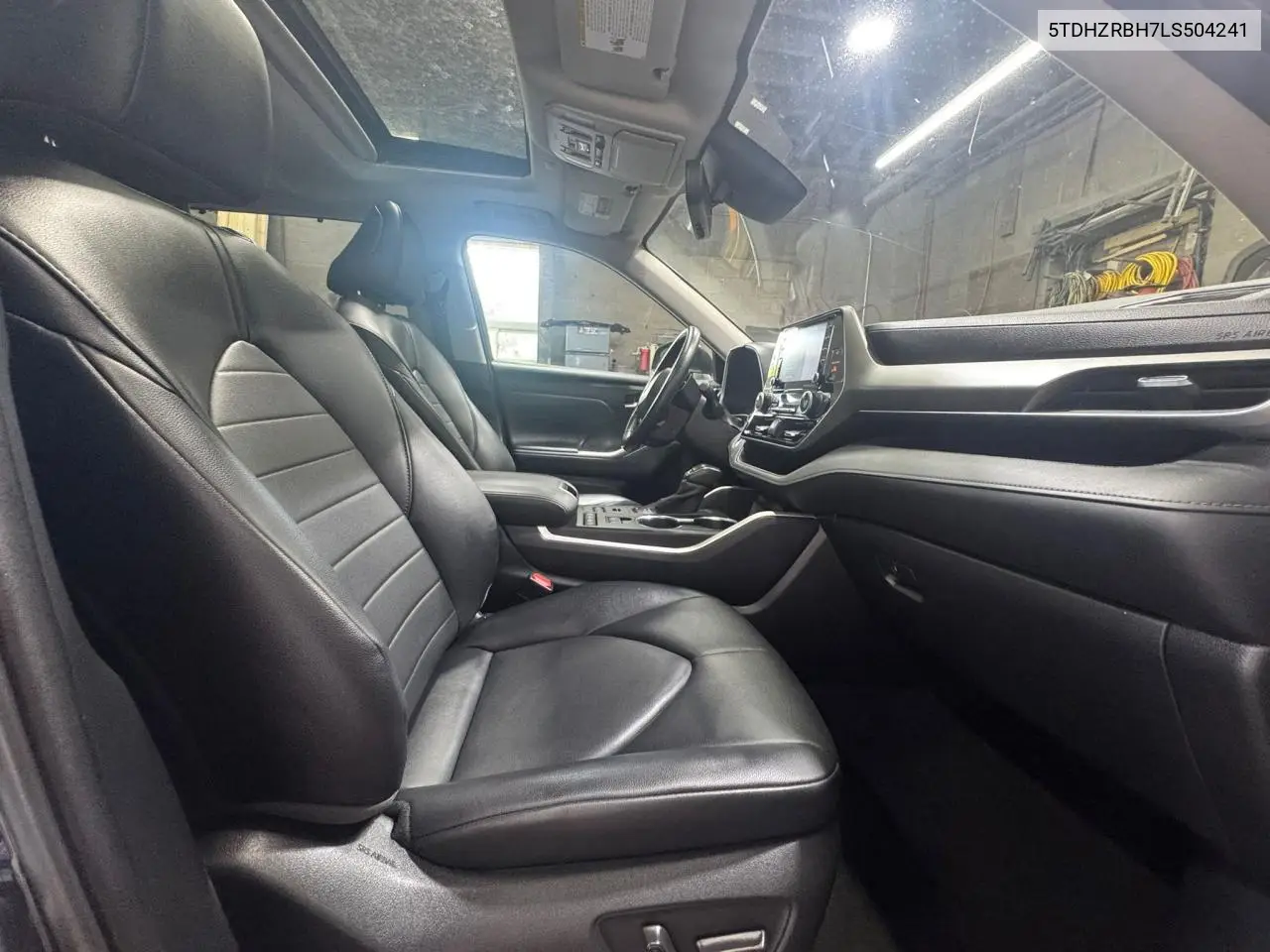2020 Toyota Highlander Xle VIN: 5TDHZRBH7LS504241 Lot: 63534125