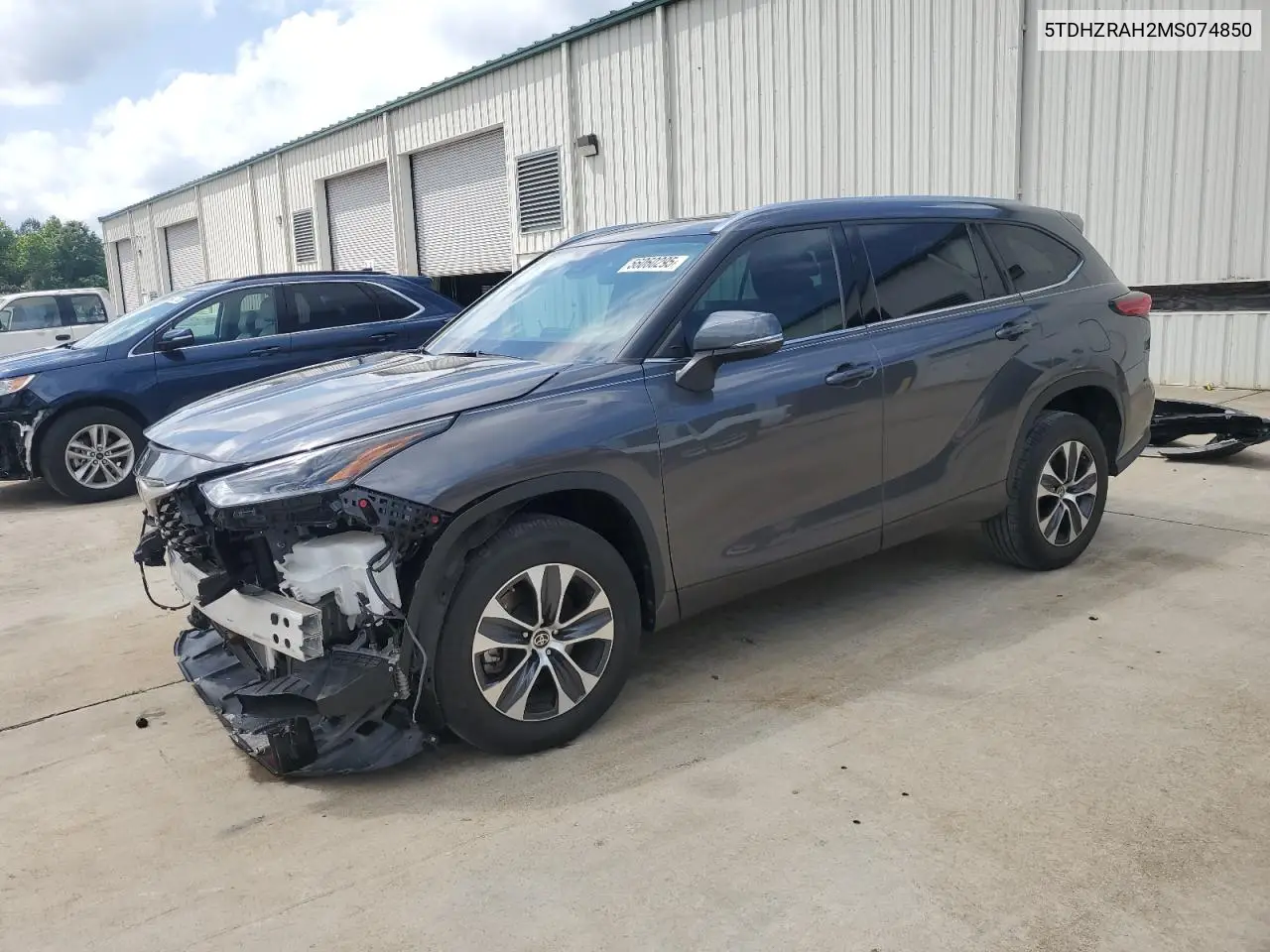 2021 Toyota Highlander Xle VIN: 5TDHZRAH2MS074850 Lot: 56060295
