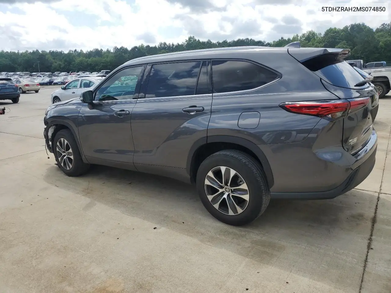2021 Toyota Highlander Xle VIN: 5TDHZRAH2MS074850 Lot: 56060295