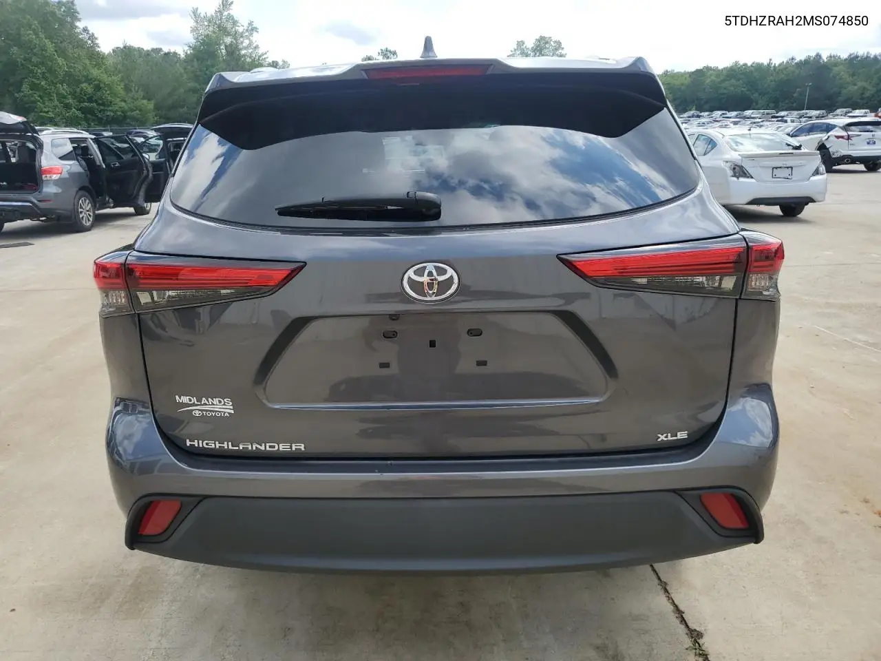 2021 Toyota Highlander Xle VIN: 5TDHZRAH2MS074850 Lot: 56060295