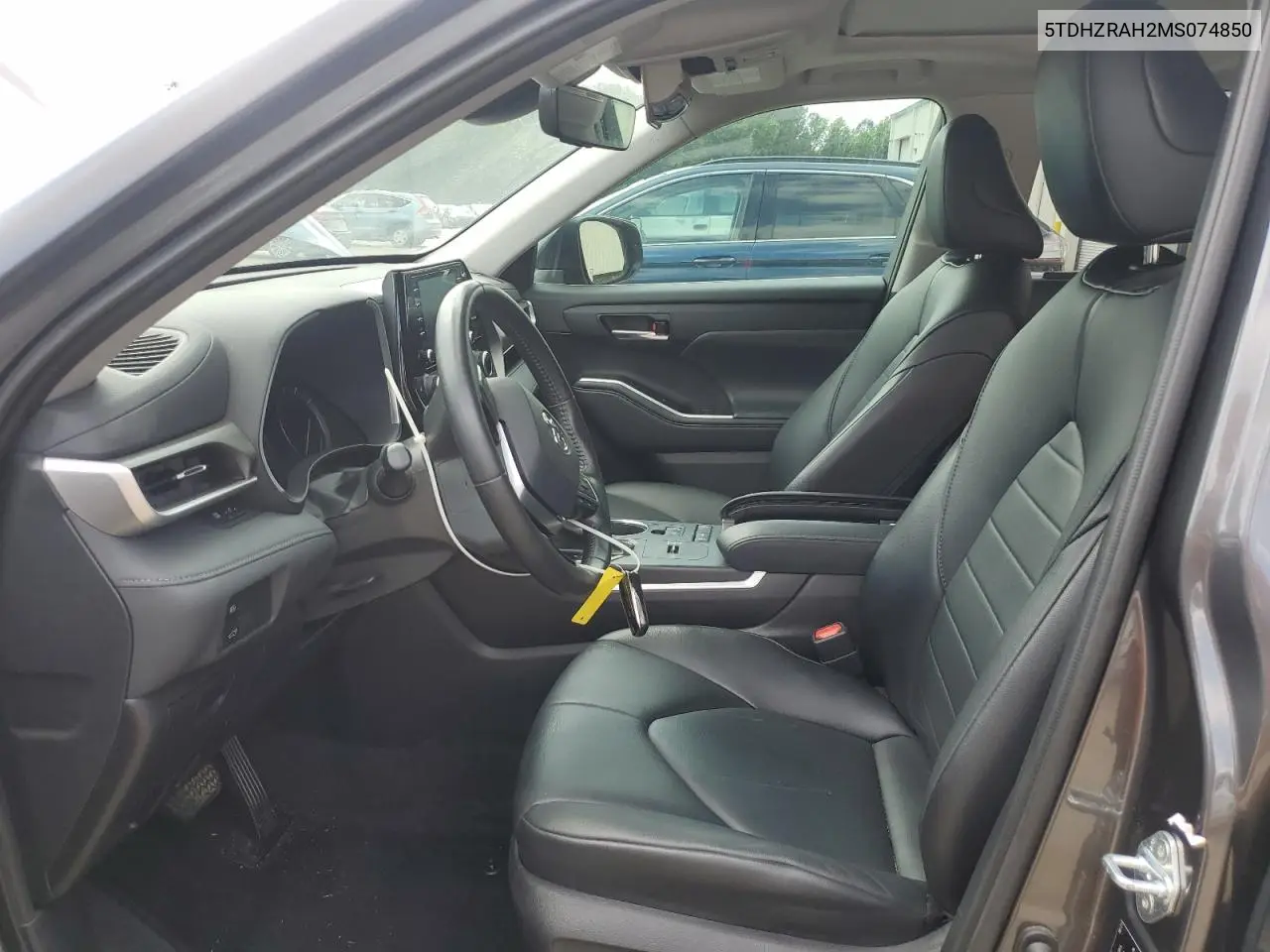 2021 Toyota Highlander Xle VIN: 5TDHZRAH2MS074850 Lot: 56060295