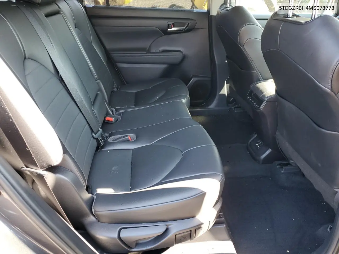 2021 Toyota Highlander Xle VIN: 5TDGZRBH4MS078778 Lot: 56496855